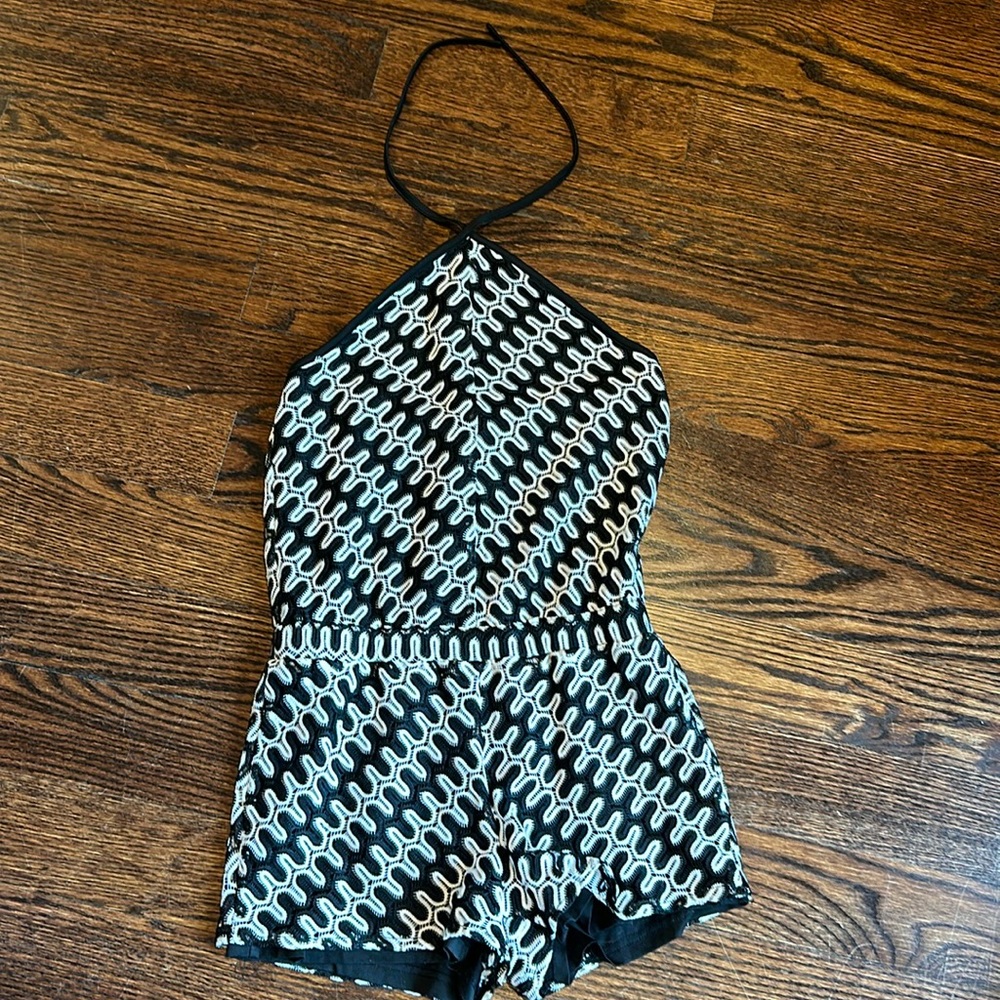 MIA, New York, Black and White Girls Romper, Size Large (23)